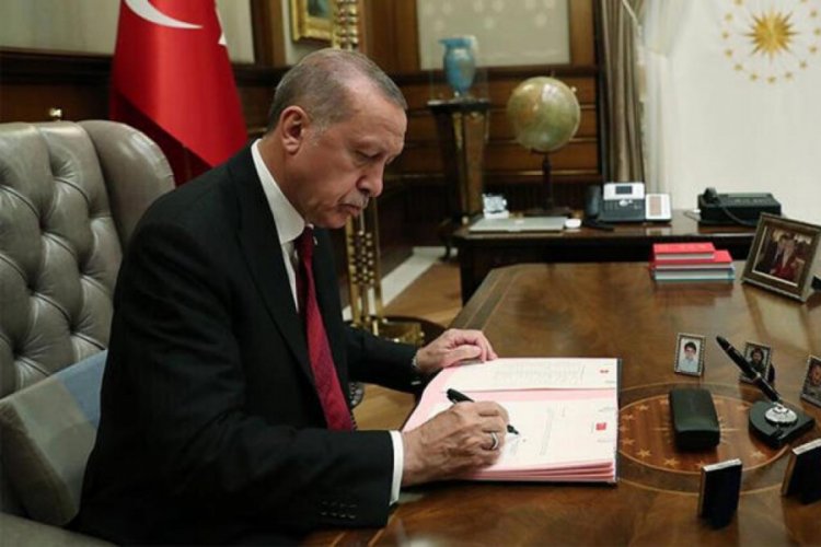 Cumhurbaşkanı Erdoğan imzaladı! Kamuda esnek çalışma devam edecek