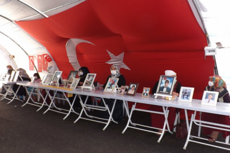 HDP önündeki ailelerin evlat nöbeti 359'uncu gününde