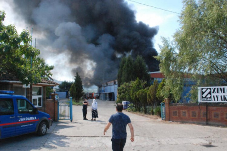 Bartın'da ayakkabı fabrikasında yangın