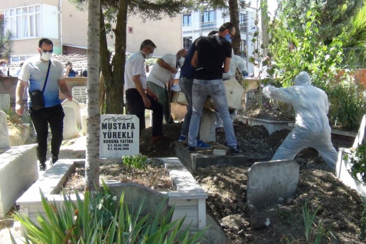 Bursa'da koronaya yenilen kulüp başkanı son yolculuğuna uğurlandı