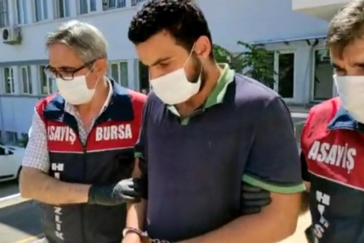 Bursa'da oto faresi arabayı bırakıp altın dolu çantayı çaldı