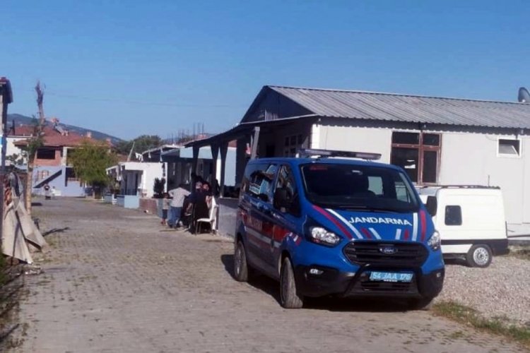 Silahlı kavgayı ayırmak isteyen adam canından oldu
