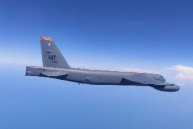 Rus savaş uçakları Karadeniz üzerinde ABD keşif uçağını önledi