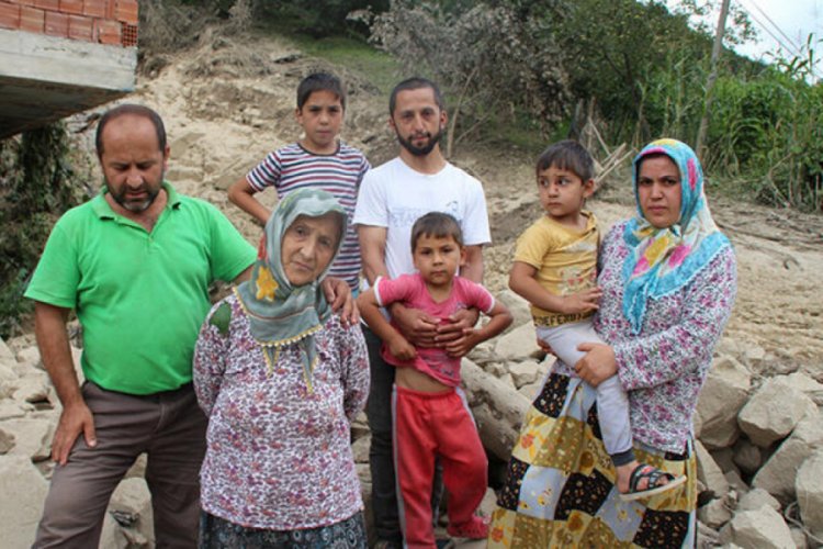 'Daha zorda olanlar var' diyerek helikopterle kurtarılmayı istemediler