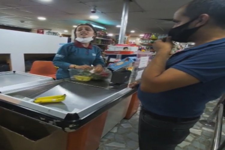 Maske takmayan kasiyer müşteriyle tartıştı!