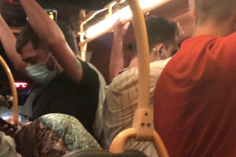 Bursa'da minibüste tıka basa yolculuk