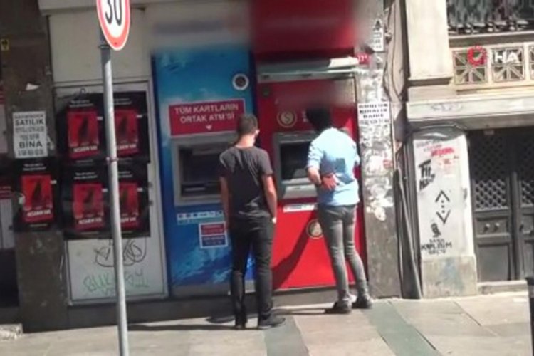 Katarlı turistler 23 bin TL dolandırıldı