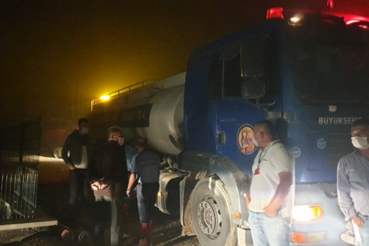 Nallıhan'daki ekiplere ve vatandaşlara yemek dağıtımı