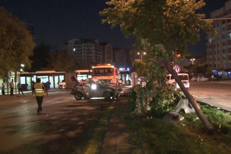 Kazada yaralanan arkadaşlarını olay yerinde bırakıp kaçtılar