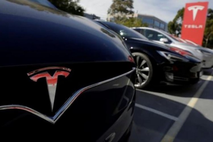 Tesla'dan 5 milyar dolarlık hisse satışı
