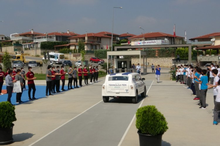 Türkiye'nin yerli otomobili Bursalı öğrencilere ışık tuttu