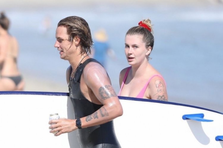 Ireland Baldwin saldırının ardından tatilde