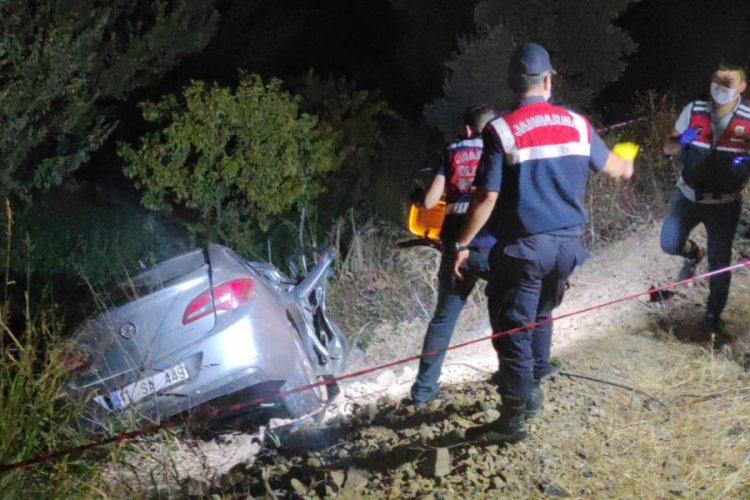 Bursa'da tır ile otomobil kafa kafaya çarpıştı: 1 ölü