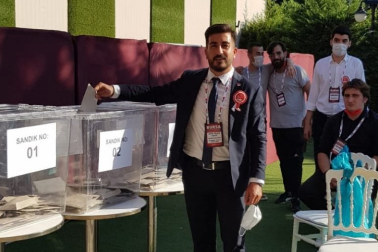 CHP Bursa İl Gençlik Kolları'nın yeni başkanı Fatih Yalçın Yazıcı oldu