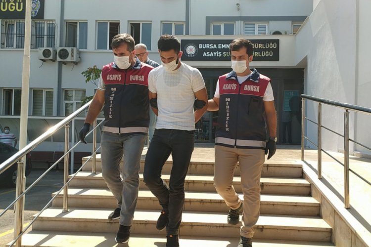 Bursa'da suç makinesi saklandığı evde yakalandı