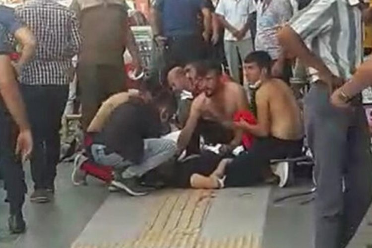 Adliye önünde kanlı saldırı! 1 ölü, 1 yaralı
