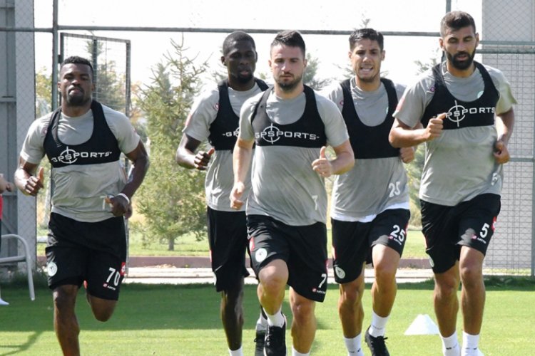 Konyaspor dayanıklılık testinden geçti