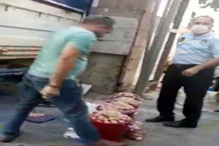 İşportacı ile zabıta memurları birbirine girdi