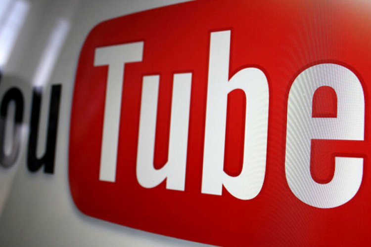 AK Parti 'Z kuşağı' için YouTuber'larla görüşüyor