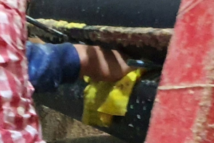Bursa'da kolunu makineye kaptıran işçi yaralandı