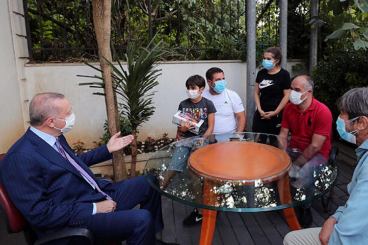 Cumhurbaşkanı Erdoğan, Yeşilyurt ailesinin evine konuk oldu
