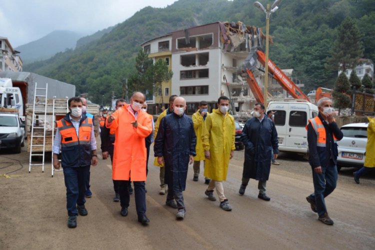 Bakan Karaismailoğlu, Dereli ilçesindeki çalışmaları inceledi