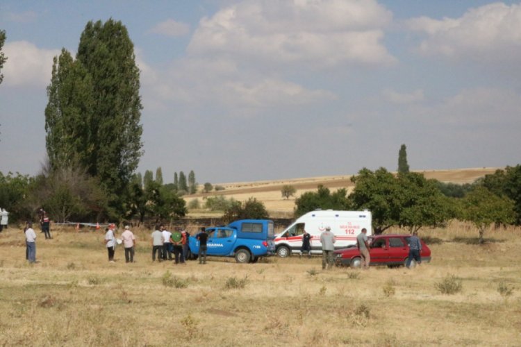 Kendi yaktığı tarlada can verdi