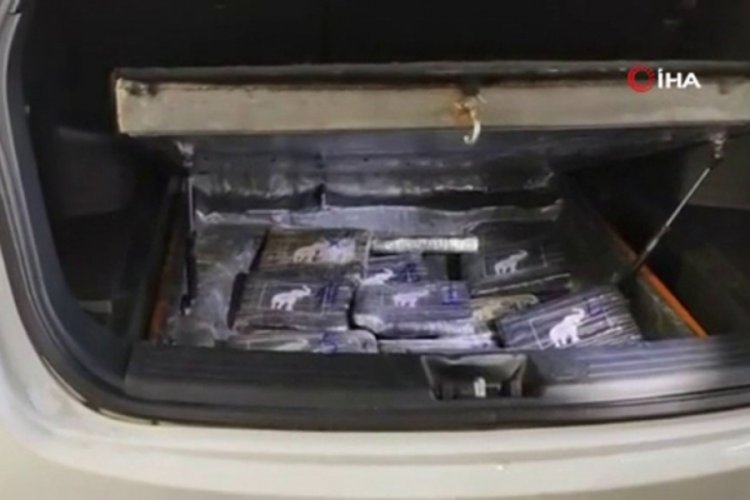 Türkiye'ye 18 kilo kokain sokmak isterken yakalandılar