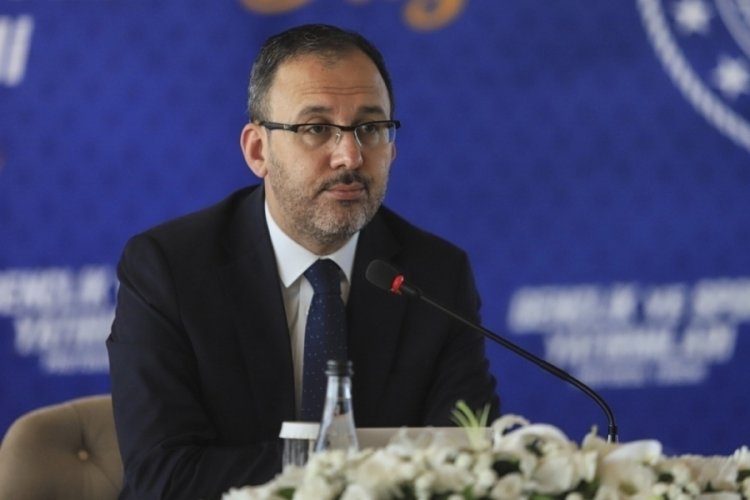 Bakan Kasapoğlu, Ayhancan Güven'i kutladı