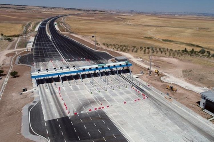 Bakan açıkladı: İlk günde 10 bine yakın araç geçti