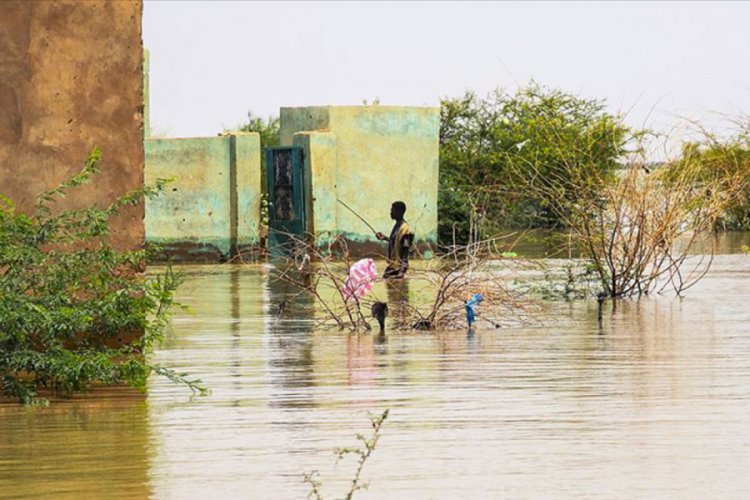 Senegal, hafta sonu sellere teslim oldu