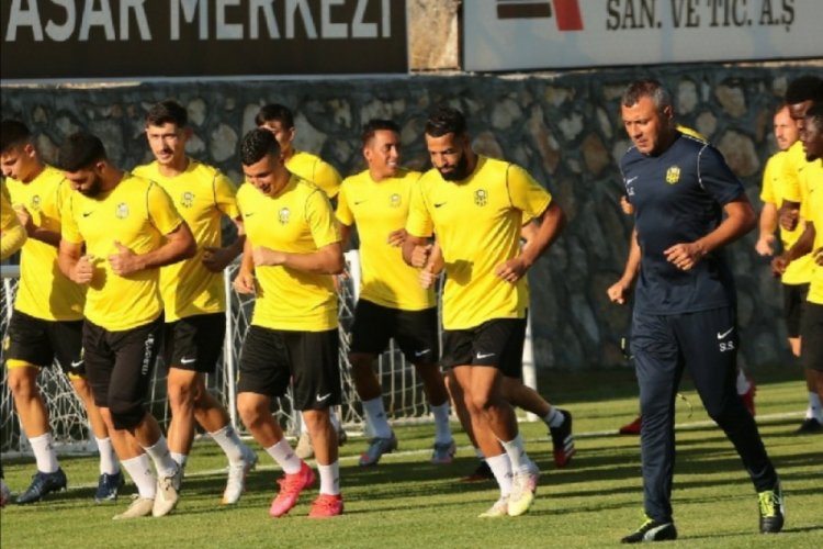 Yeni Malatyaspor transferde 9 ismi kadrosuna kattı