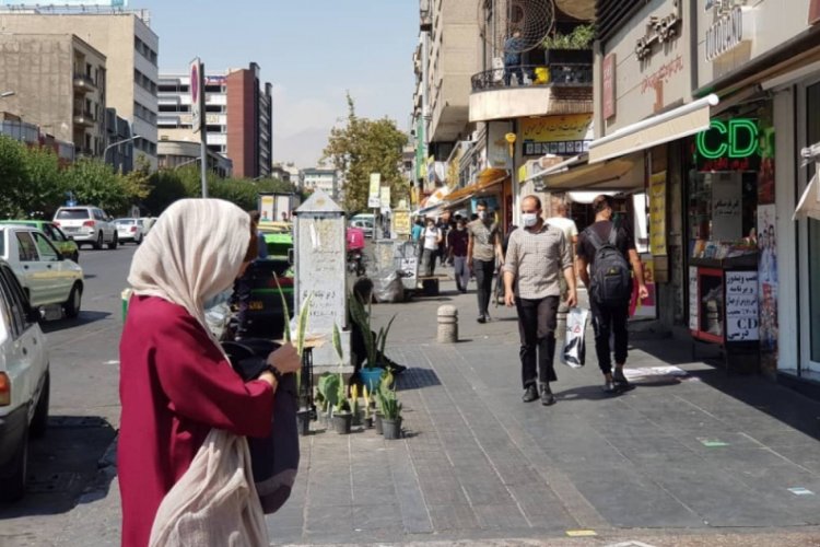 İran'da Covid-19 kaynaklı 127 yeni ölüm