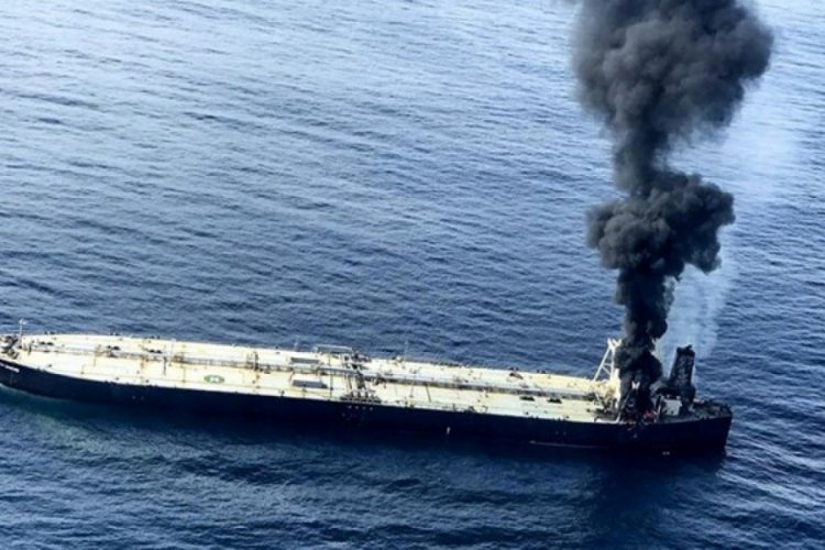 Sri Lanka'daki petrol tankerinde çıkan son yangın söndürüldü