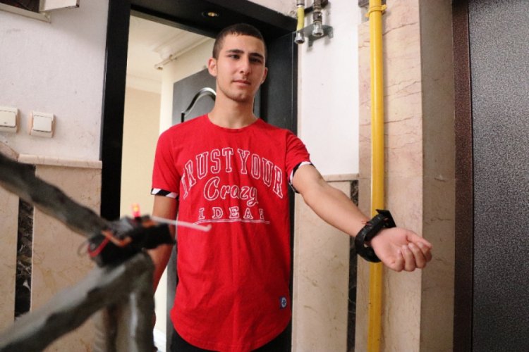 Karantinaya uymayan pozitif vakalara şok dalga: ''Evde kal bilekliği''