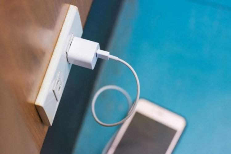 Telefon şarjı tartışmasında ağabeyini öldürdü