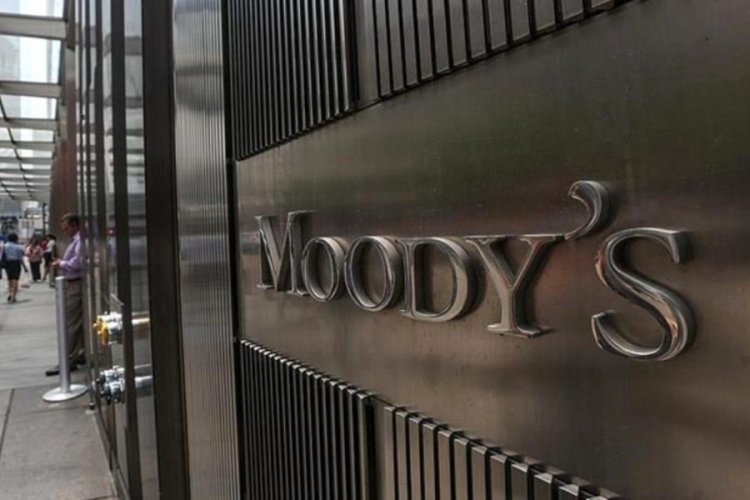 Moody's Türkiye'nin kredi notunu düşürdü