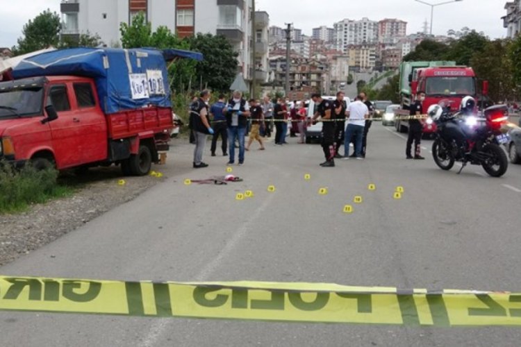 Silahlı kavgada kardeşi ve kuzenini yaraladı