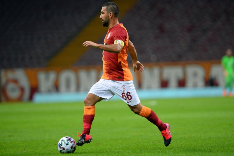 Arda Turan, 3 bin 403 gün sonra Galatasaray formasıyla sahada
