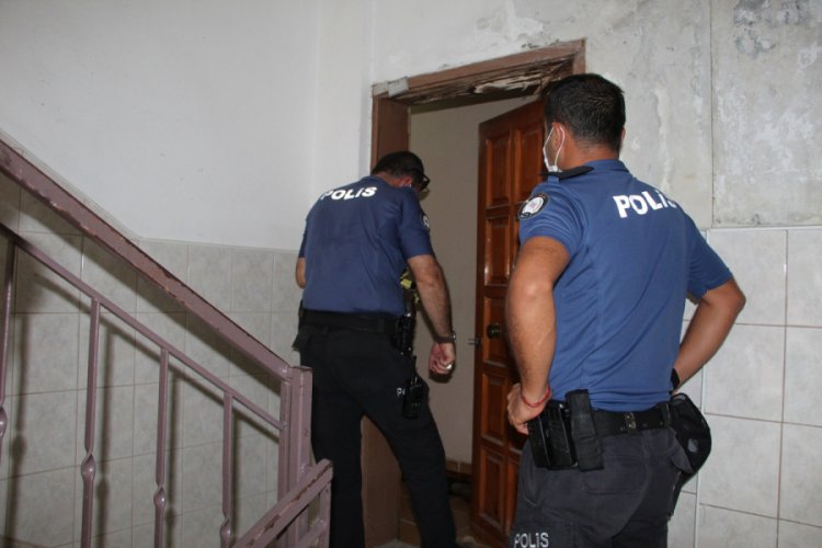 4 gündür haber alınamayan yaşlı adam evinde ölü bulundu