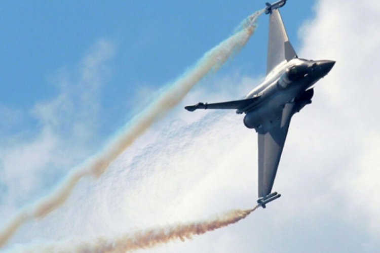 Fransa'dan Yunanistan'a, 18 Rafale tipi savaş uçağı