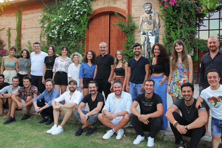 Çok Güzel Hareketler 2 yeni sezona hazır