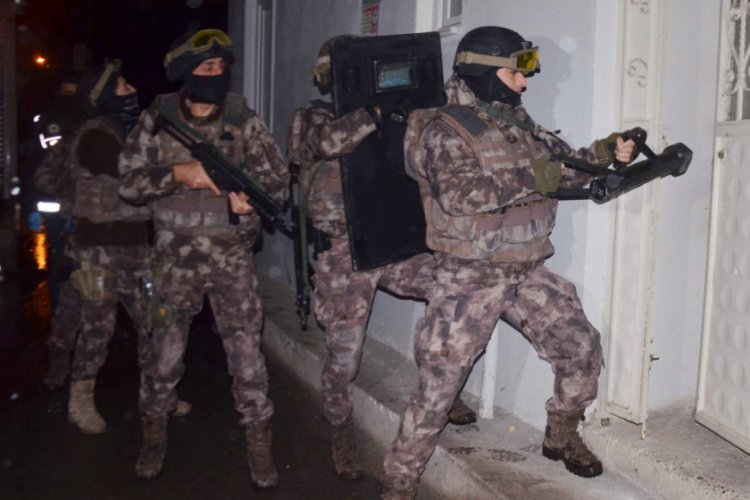 Bursa merkezli FETÖ/PDY operasyonu: 12 gözaltı
