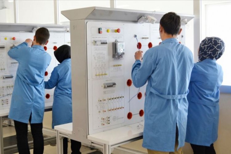 Teknik lisenin mezunları sanayiciler tarafından kapışılıyor