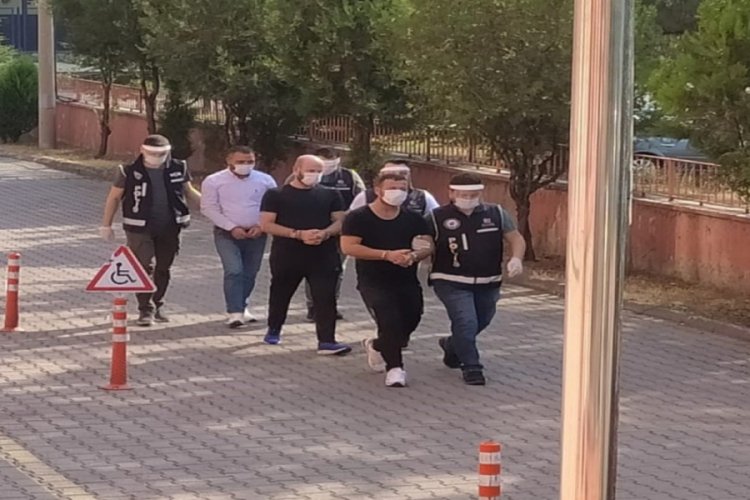 Kuyumculara sahte altın satan 3 kişi yakalandı