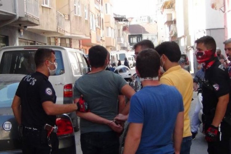 Bursa'da soyduğu kuyumcuya yalvardı ama tutuklanmaktan kurtulamadı