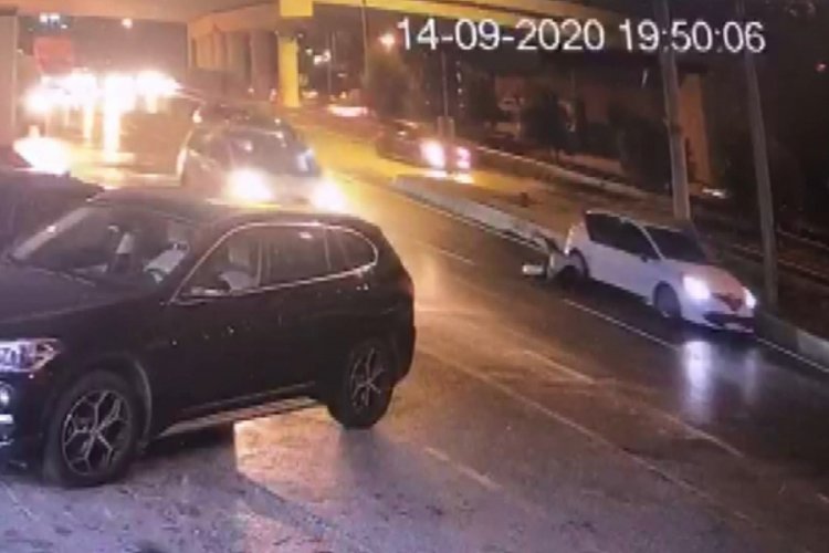 Kadını otomobilden attılar, ezilmekten son anda kurtuldu