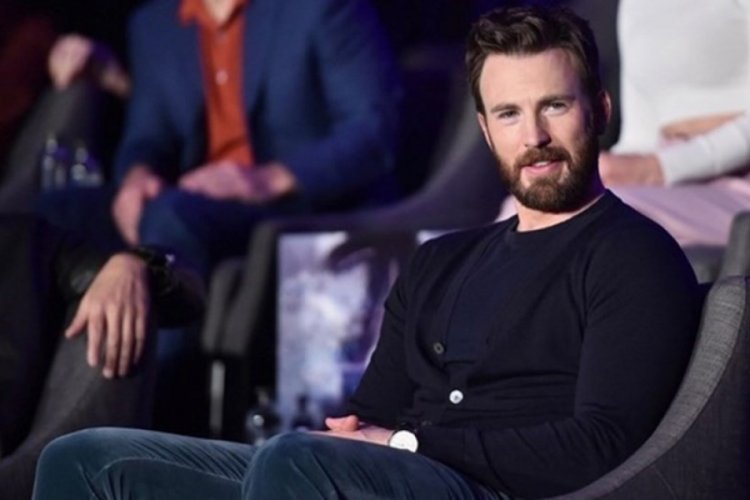 Chris Evans kazara paylaştığı çıplak fotoğraf sonrası sessizliğini bozdu