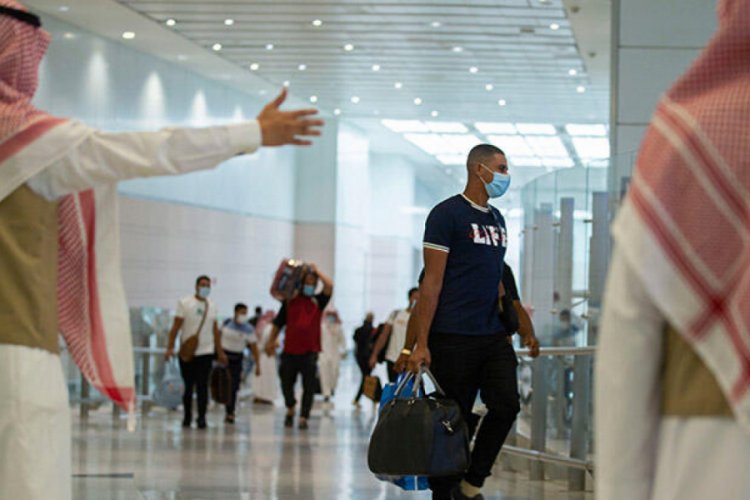 Suudi Arabistan 1 Ocak'tan itibaren seyahat kısıtlamalarını kaldıracak