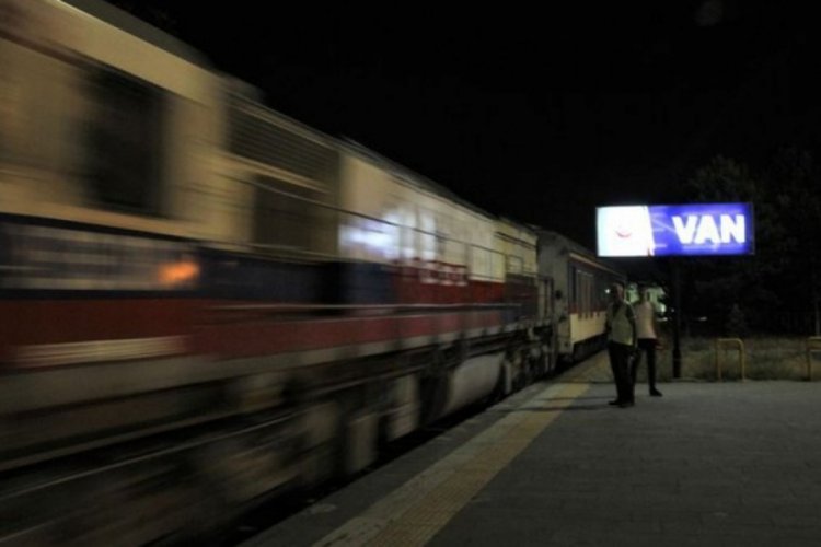 Yolcu trenine bombalı saldırı düzenleyen PKK'lı teröriste hapis cezası